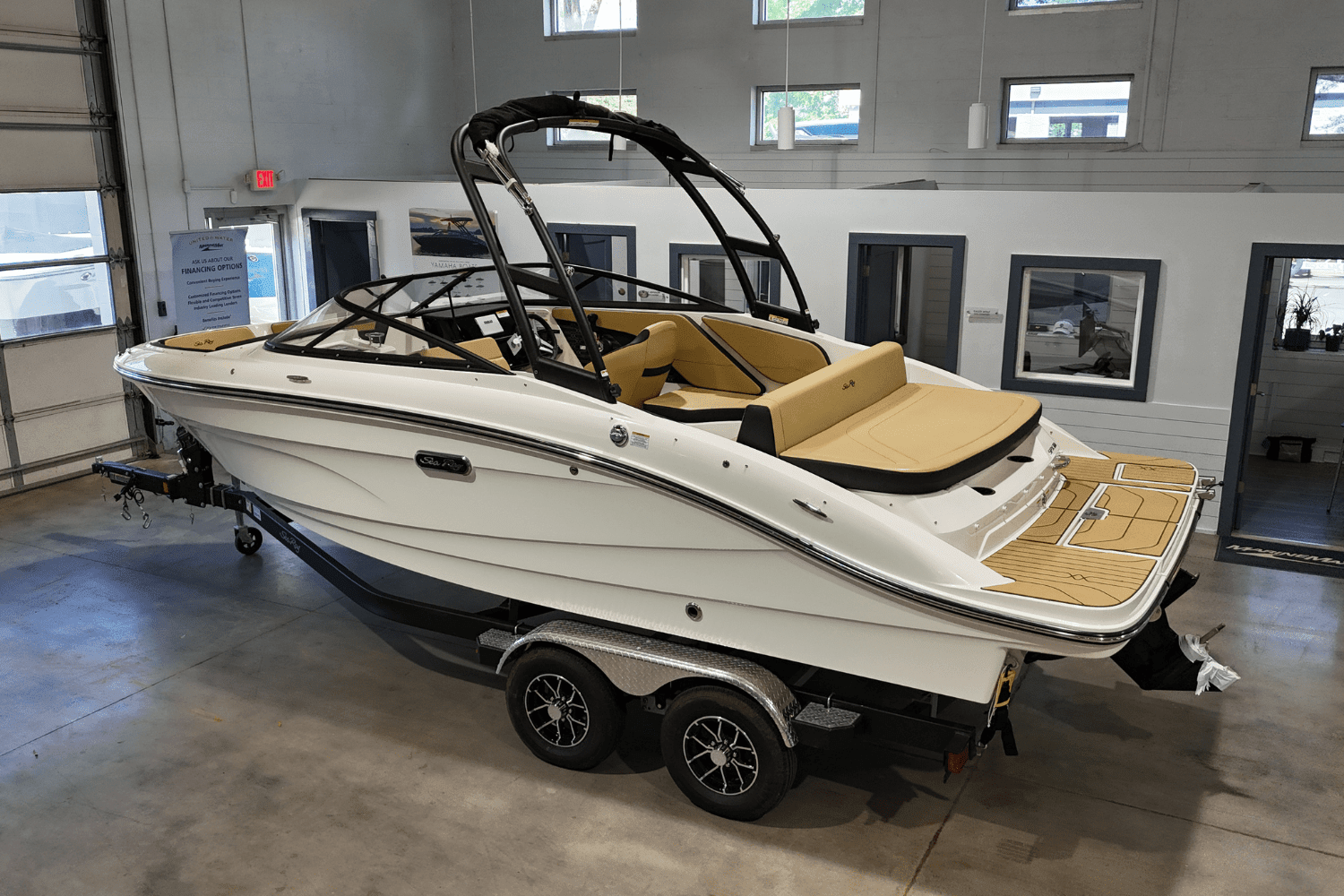 2025 Sea Ray SPX 210 Image Thumbnail #1