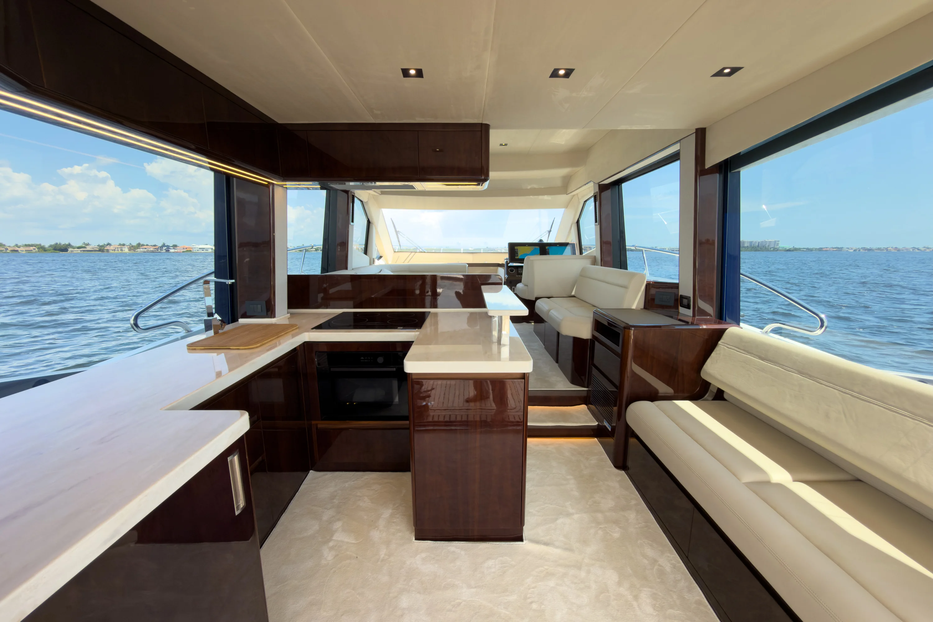 2026 Galeon 500 FLY Image Thumbnail #4