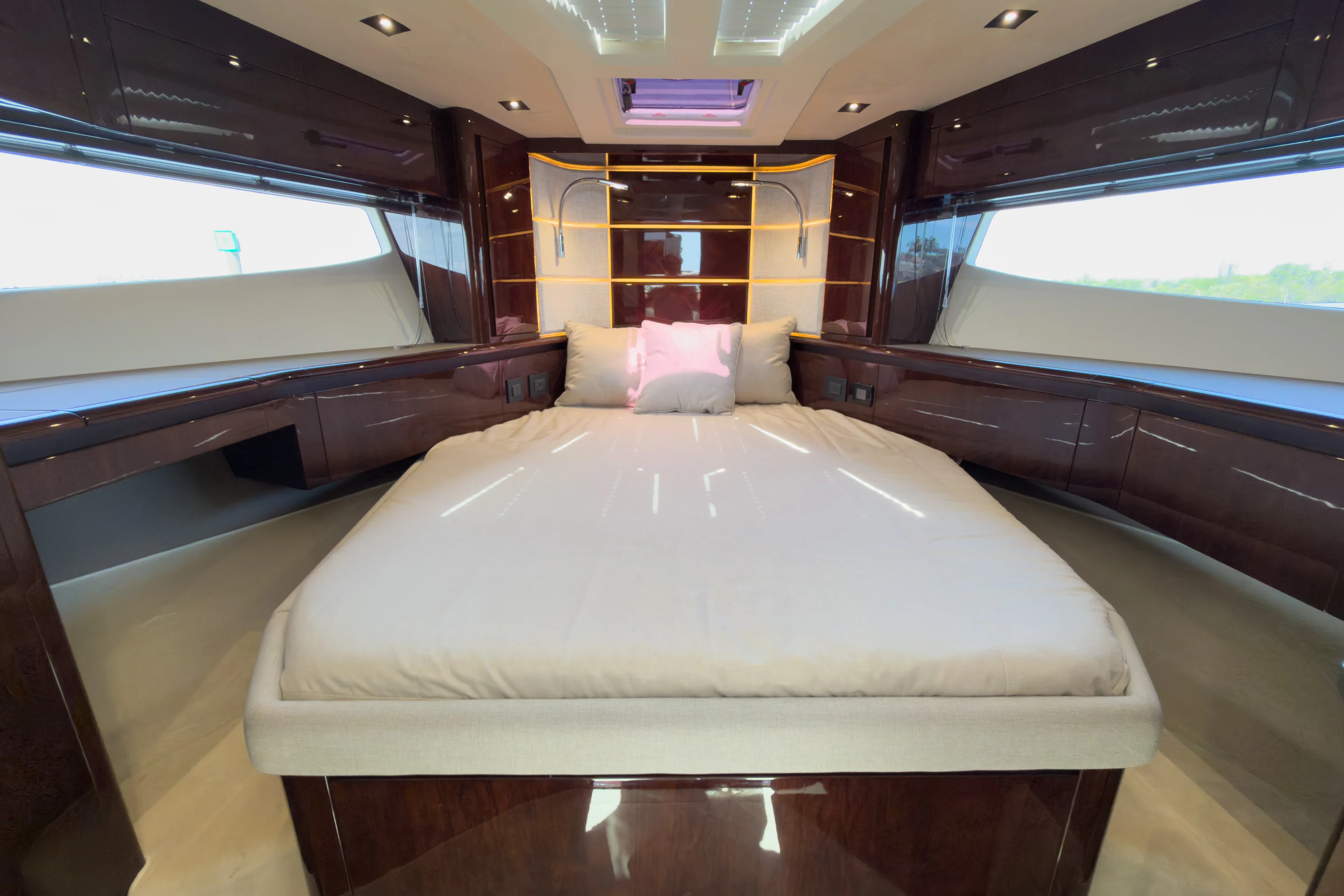 2026 Galeon 500 FLY Image Thumbnail #42