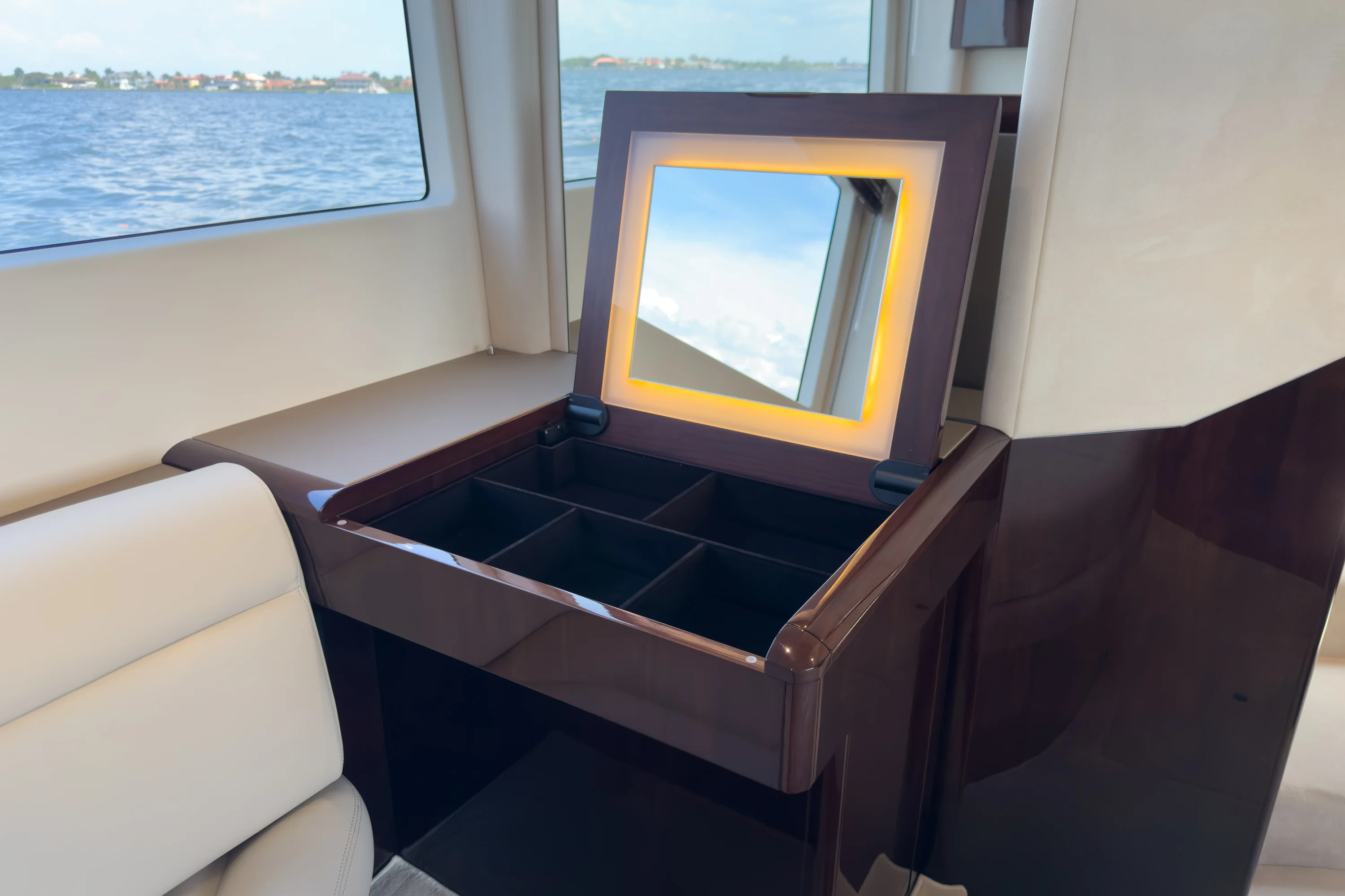 2026 Galeon 500 FLY Image Thumbnail #26