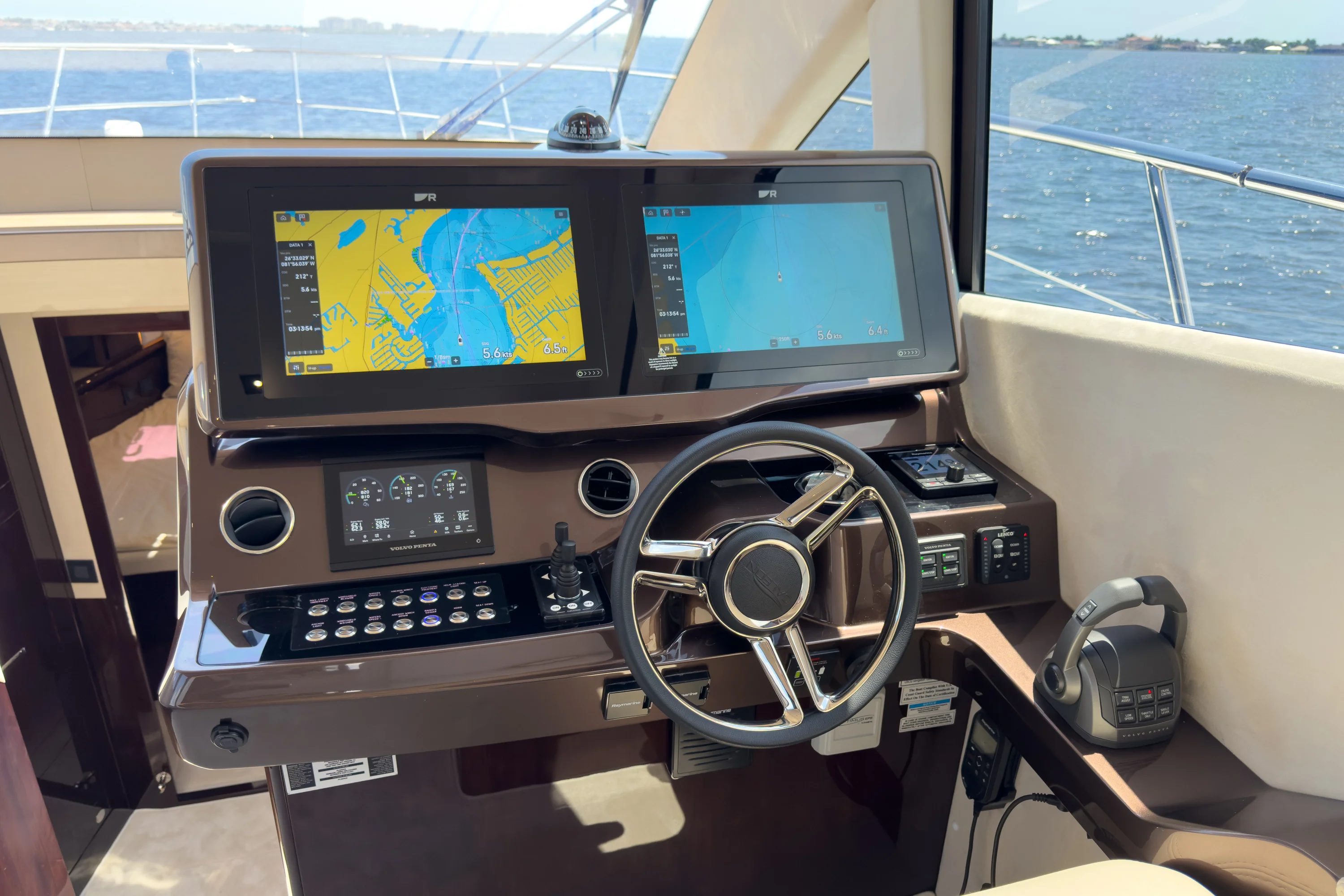 2026 Galeon 500 FLY Image Thumbnail #18