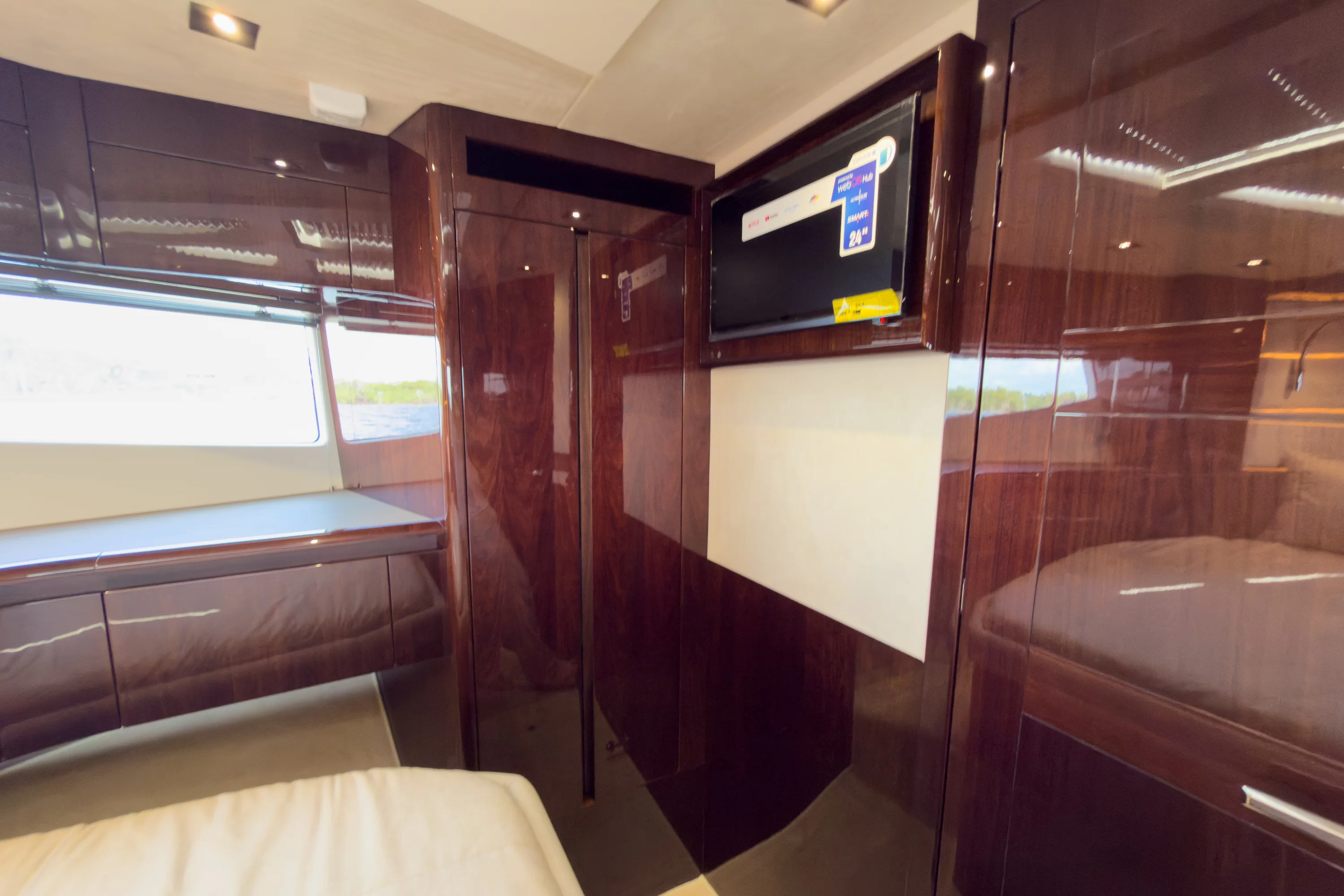 2026 Galeon 500 FLY Image Thumbnail #45