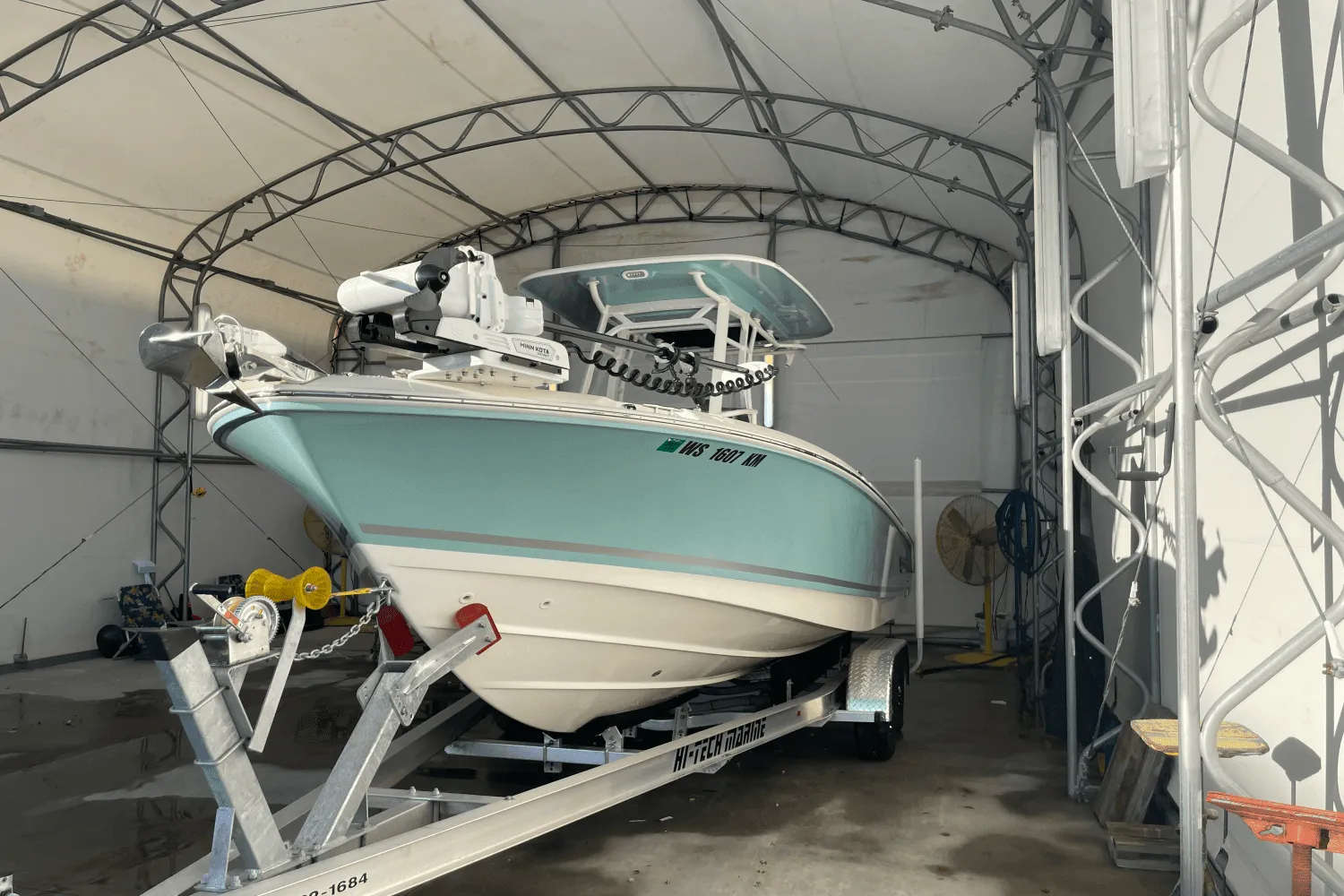 2024 Boston Whaler 230 OUTRAGE Image Thumbnail #5