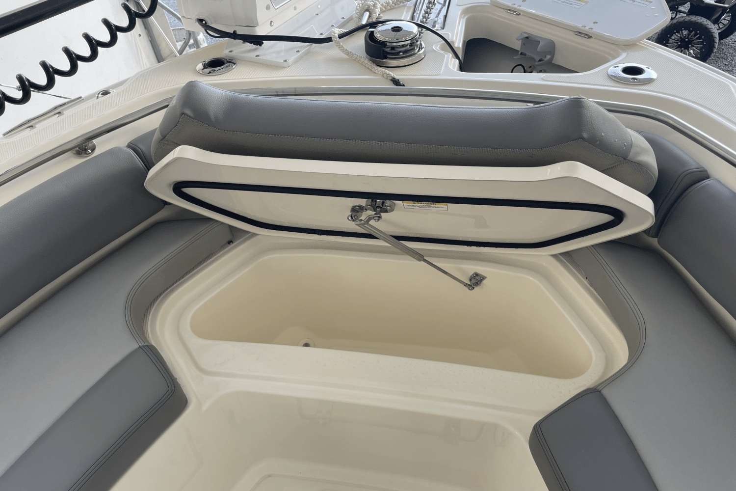 2024 Boston Whaler 230 OUTRAGE Image Thumbnail #14