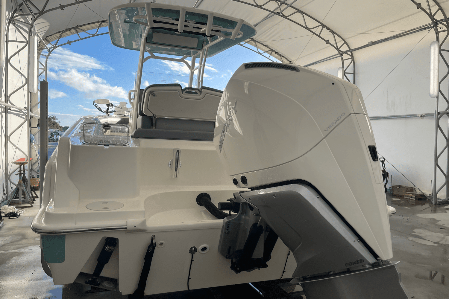 2024 Boston Whaler 230 OUTRAGE Image Thumbnail #23
