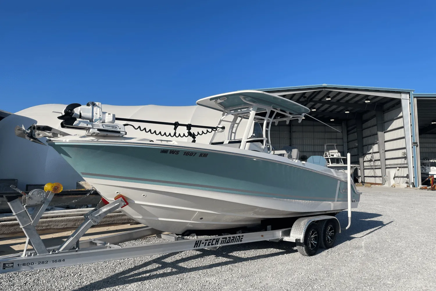 2024 Boston Whaler 230 OUTRAGE Image Thumbnail #0