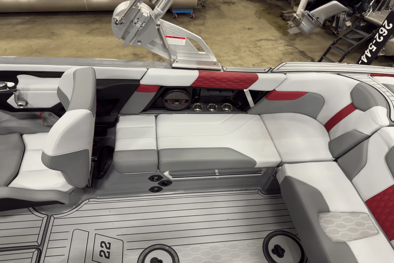 2025 Mastercraft XT22 Image Thumbnail #15
