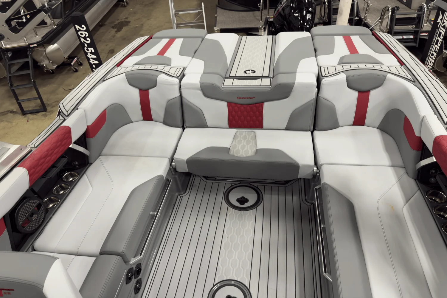 2025 Mastercraft XT22 Image Thumbnail #14