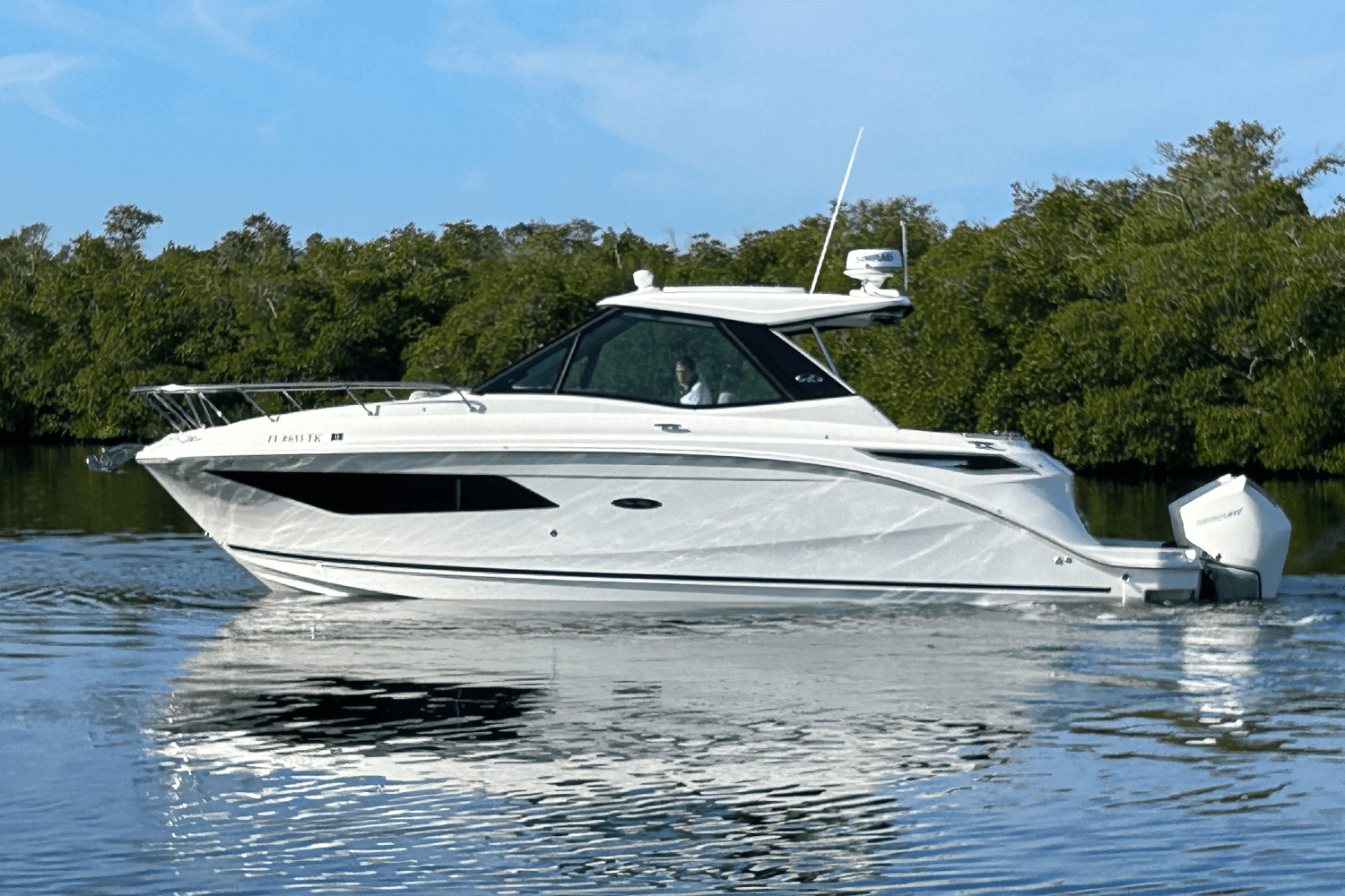 2023 Sea Ray 320 SUNDANCER OUTBOARD Image Thumbnail #53