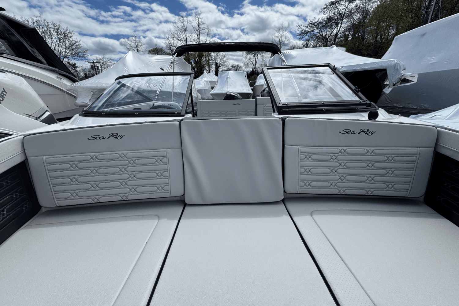 2025 Sea Ray SPX 210 Outboard Image Thumbnail #55