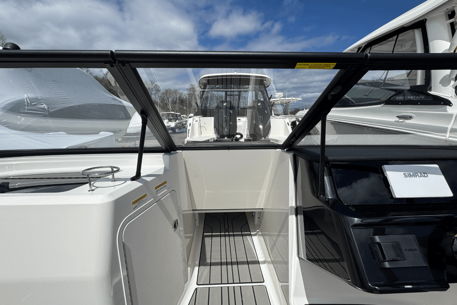 2025 Sea Ray SPX 210 Outboard Image Thumbnail #48