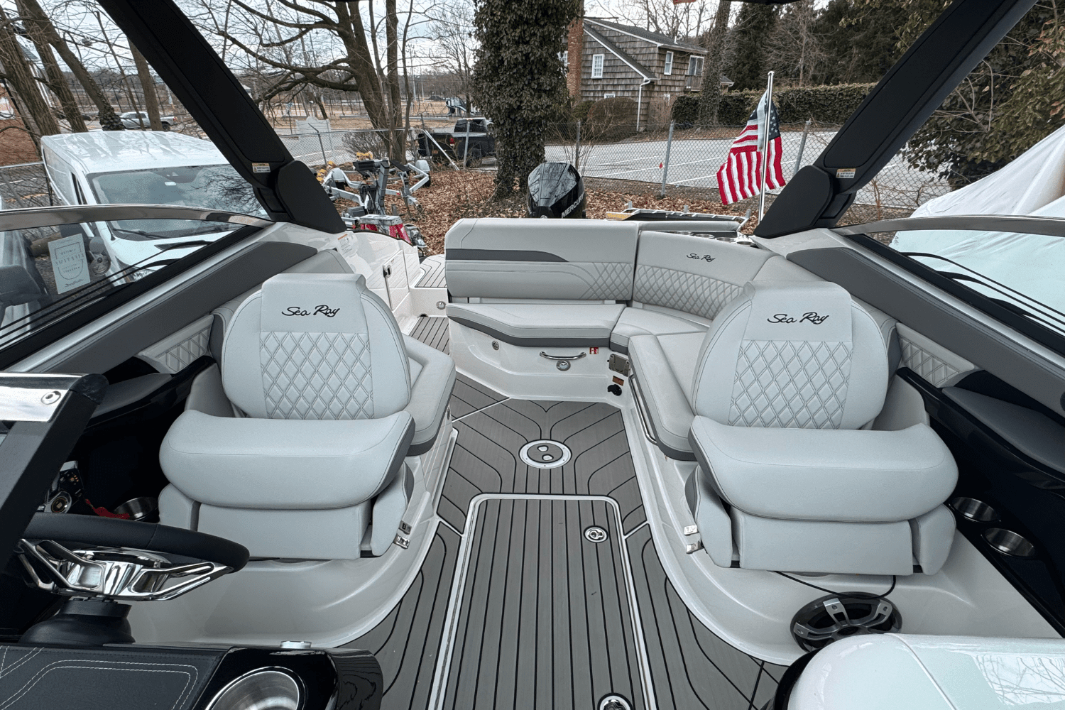 2025 Sea Ray SLX 260 Outboard Image Thumbnail #33