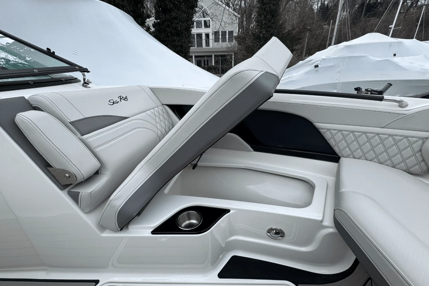 2025 Sea Ray SLX 260 Outboard Image Thumbnail #67