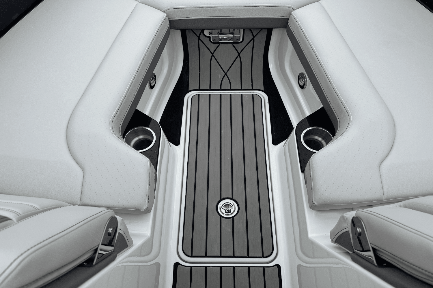 2025 Sea Ray SLX 260 Outboard Image Thumbnail #62