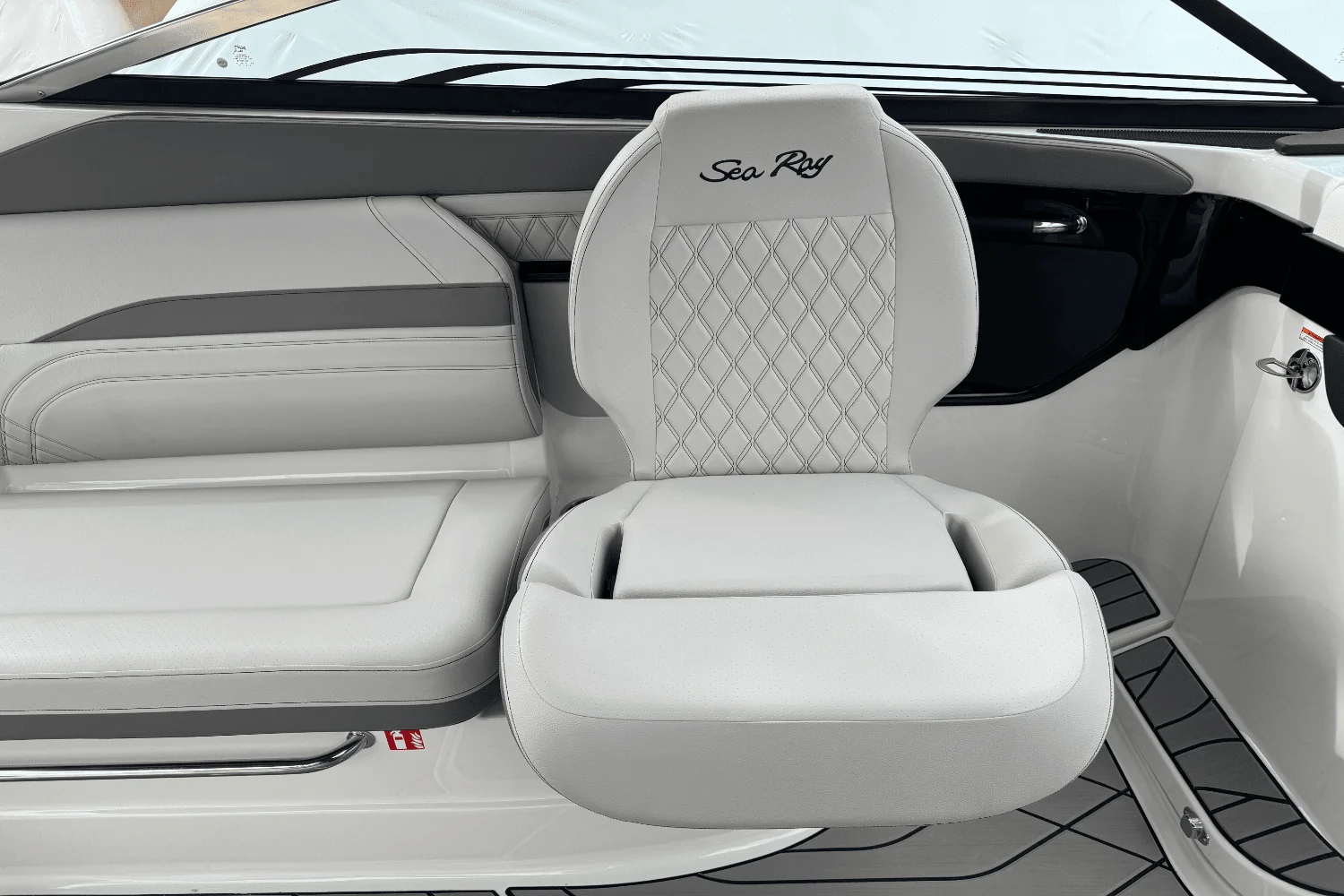 2025 Sea Ray SLX 260 Outboard Image Thumbnail #49