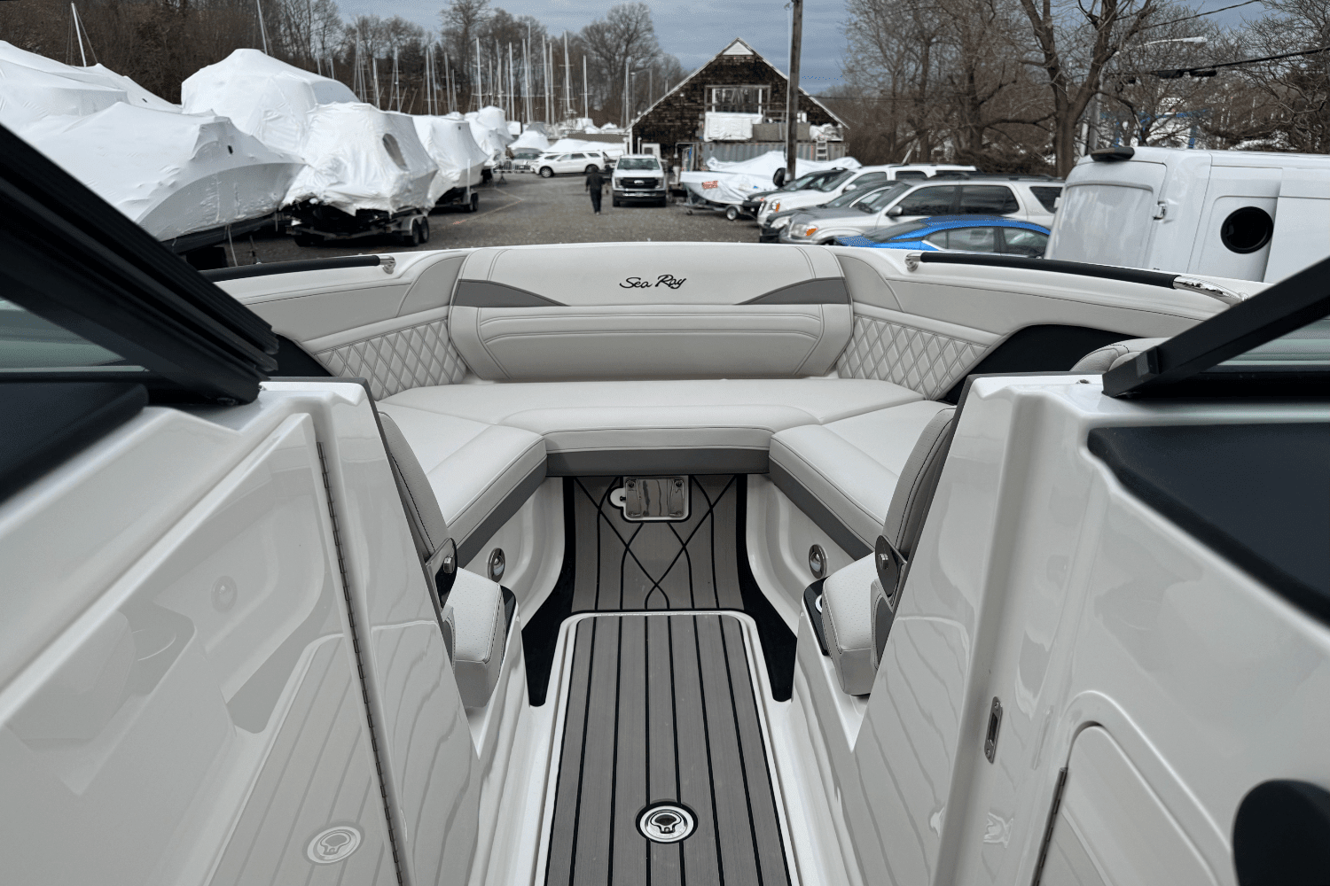 2025 Sea Ray SLX 260 Outboard Image Thumbnail #57
