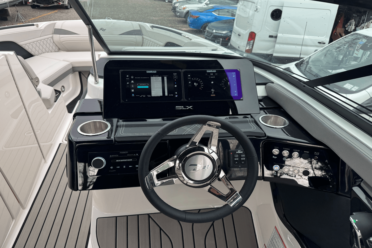 2025 Sea Ray SLX 260 Outboard Image Thumbnail #39