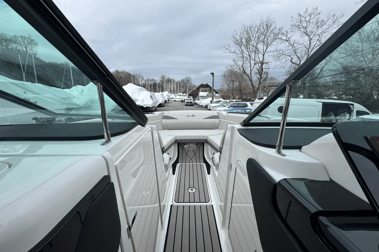 2025 Sea Ray SLX 260 Outboard Image Thumbnail #59