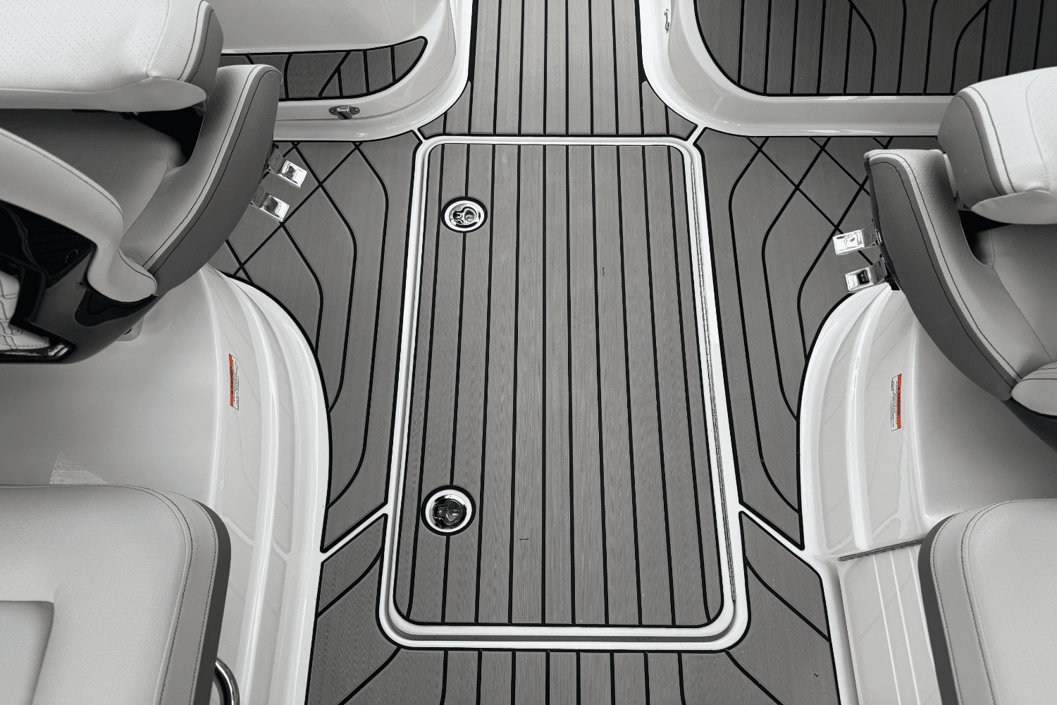 2025 Sea Ray SLX 260 Outboard Image Thumbnail #30