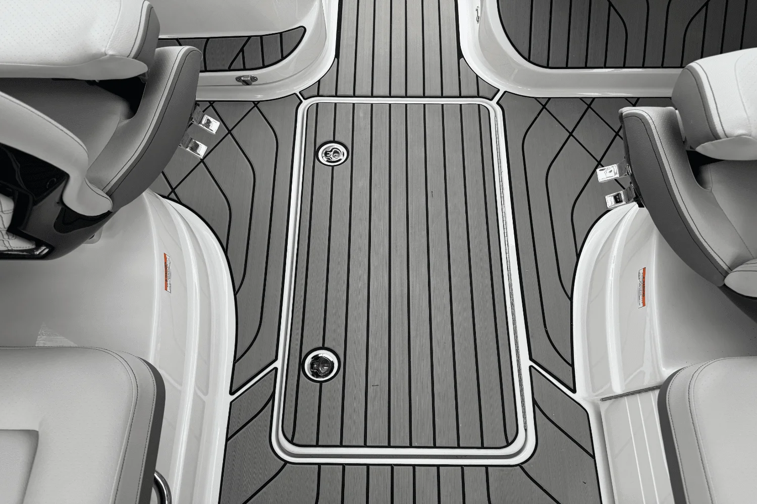 2025 Sea Ray SLX 260 Outboard Image Thumbnail #30