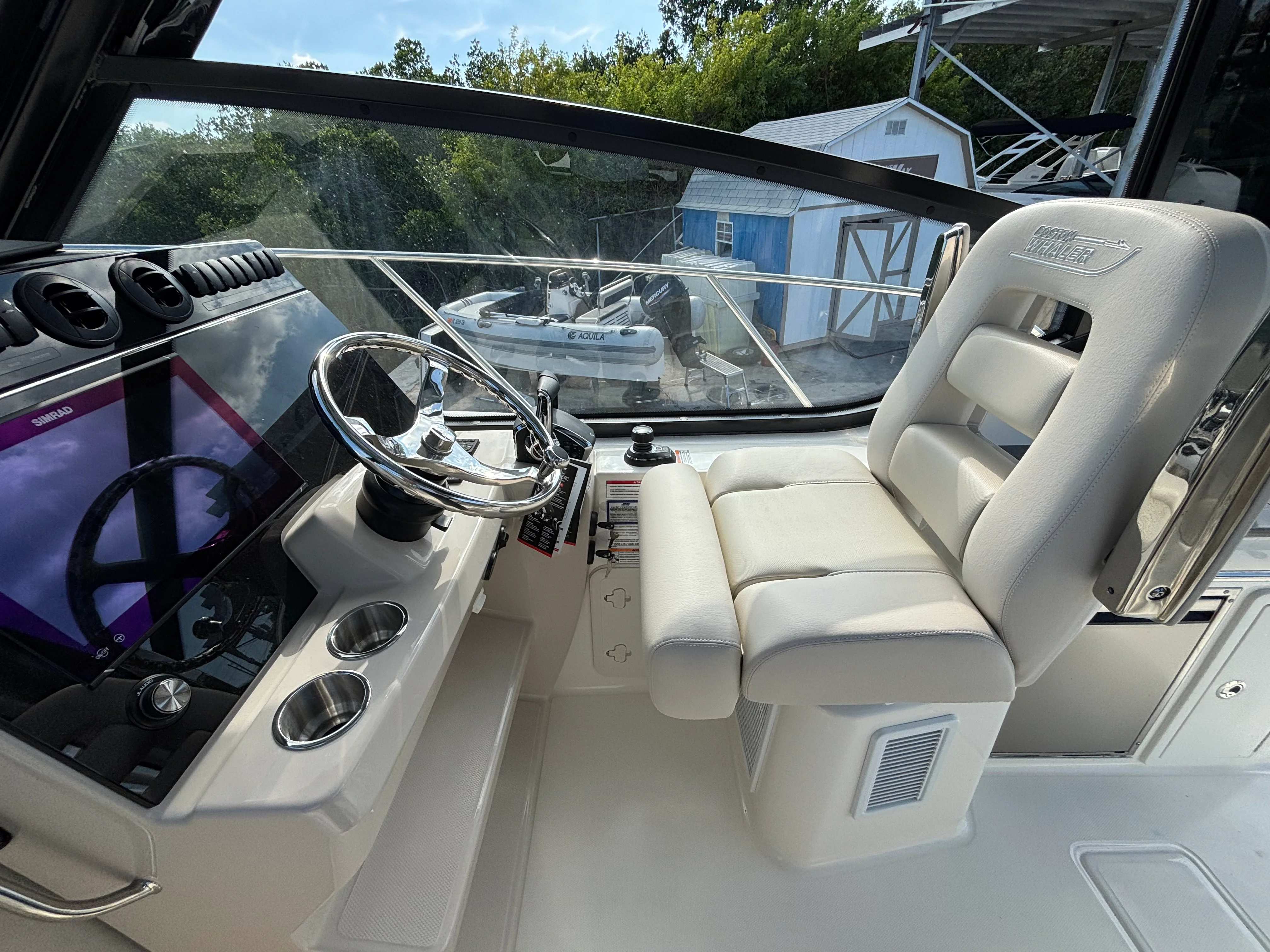 2026 Boston Whaler 325 Conquest Image Thumbnail #8