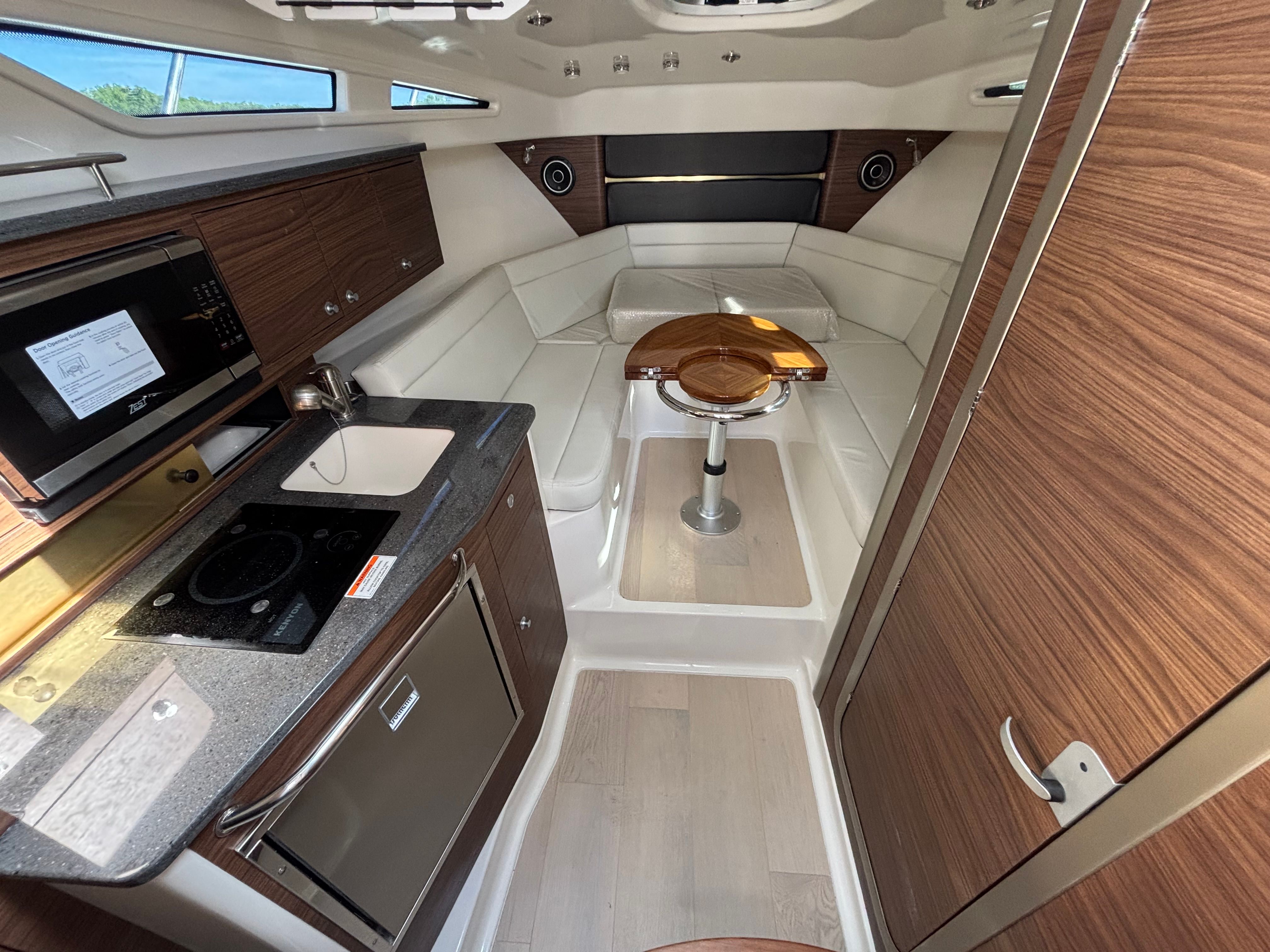 2026 Boston Whaler 325 Conquest Image Thumbnail #12