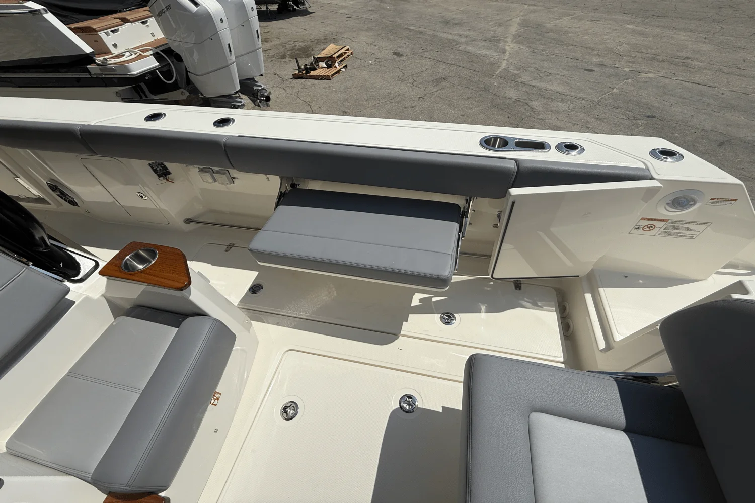 2026 Boston Whaler 360 Outrage Image Thumbnail #25