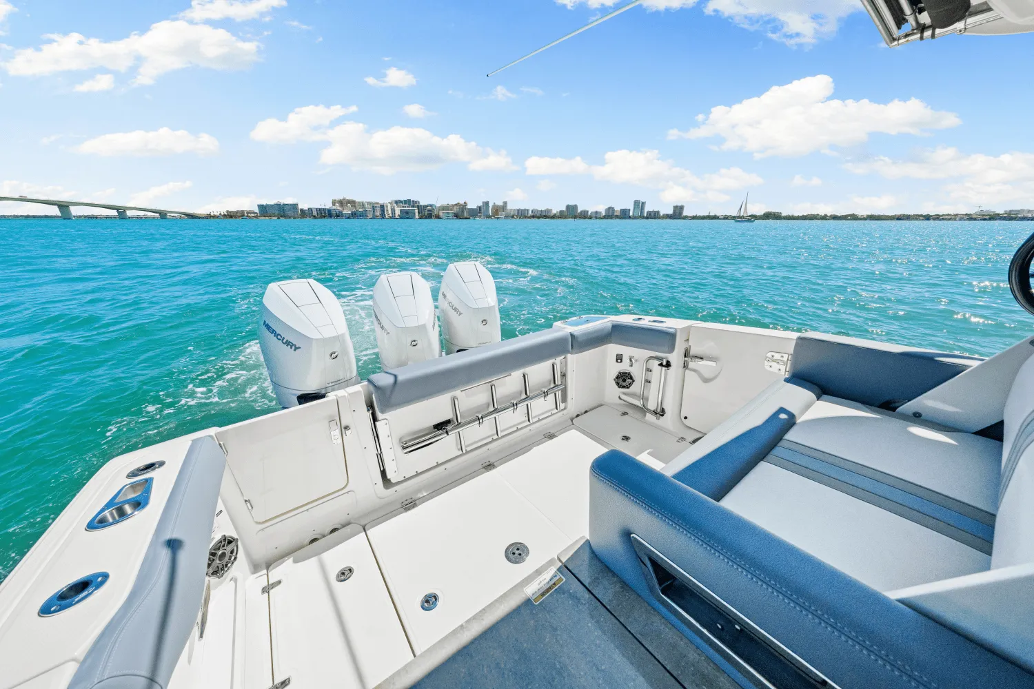 2025 Boston Whaler 350 Realm Image Thumbnail #40