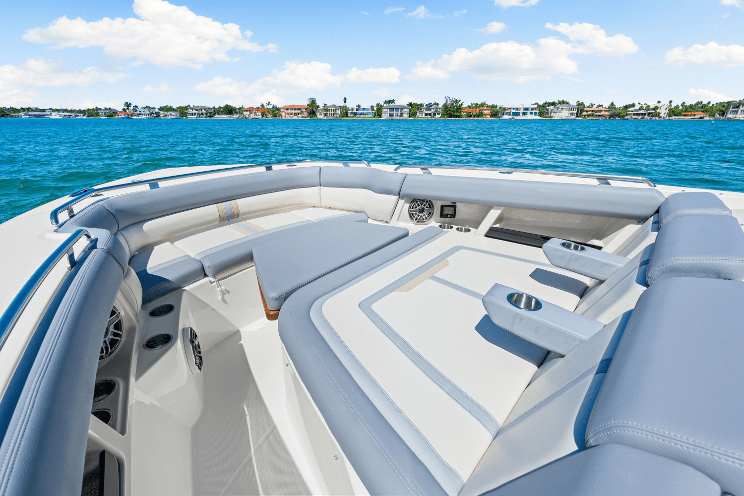 2025 Boston Whaler 350 Realm Image Thumbnail #51