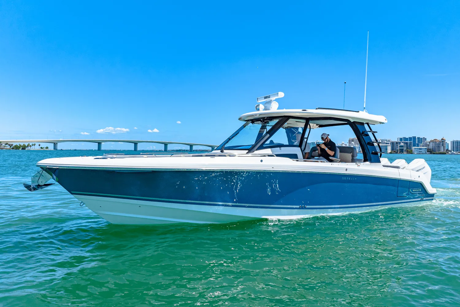 2025 Boston Whaler 350 Realm Image Thumbnail #5