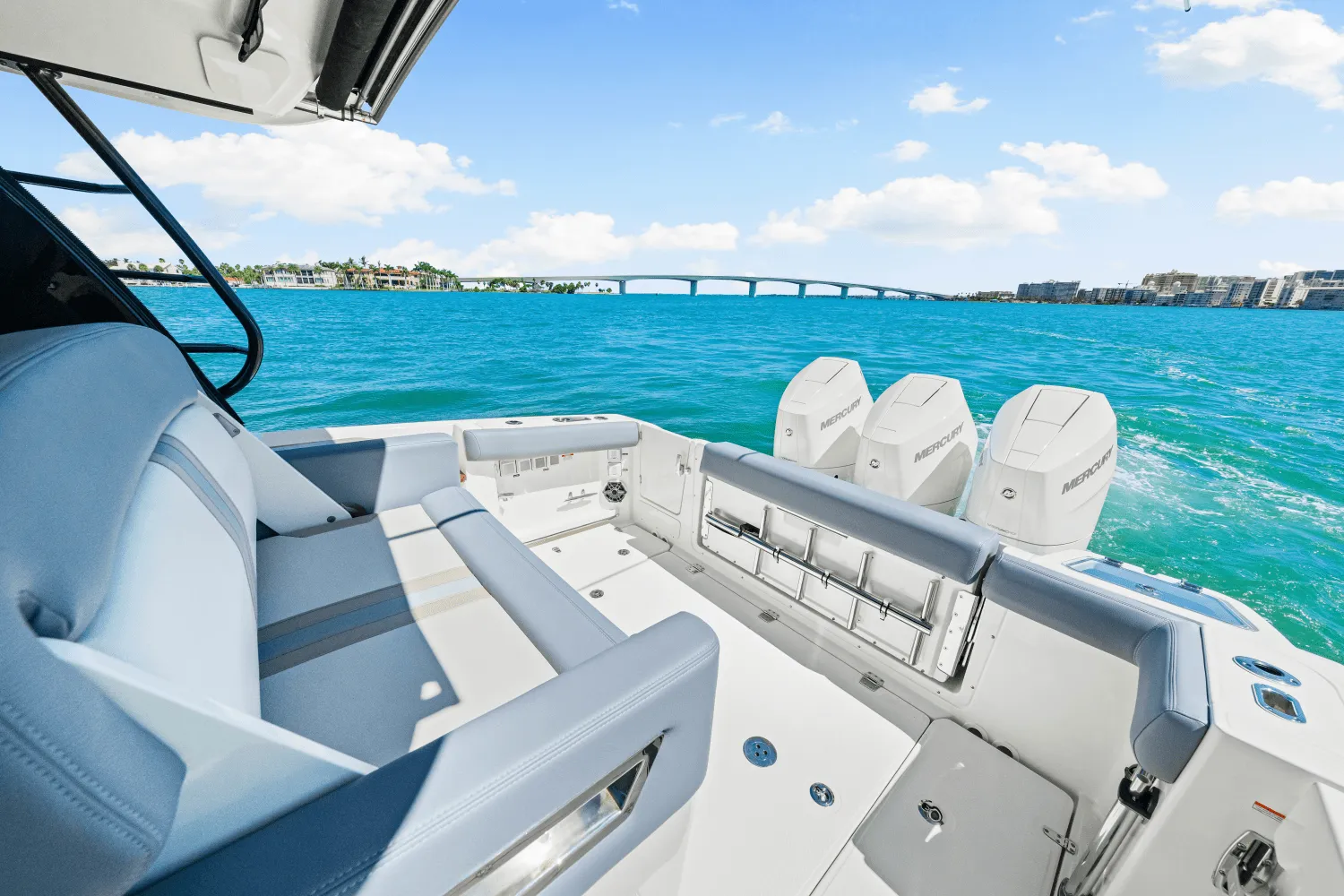 2025 Boston Whaler 350 Realm Image Thumbnail #39