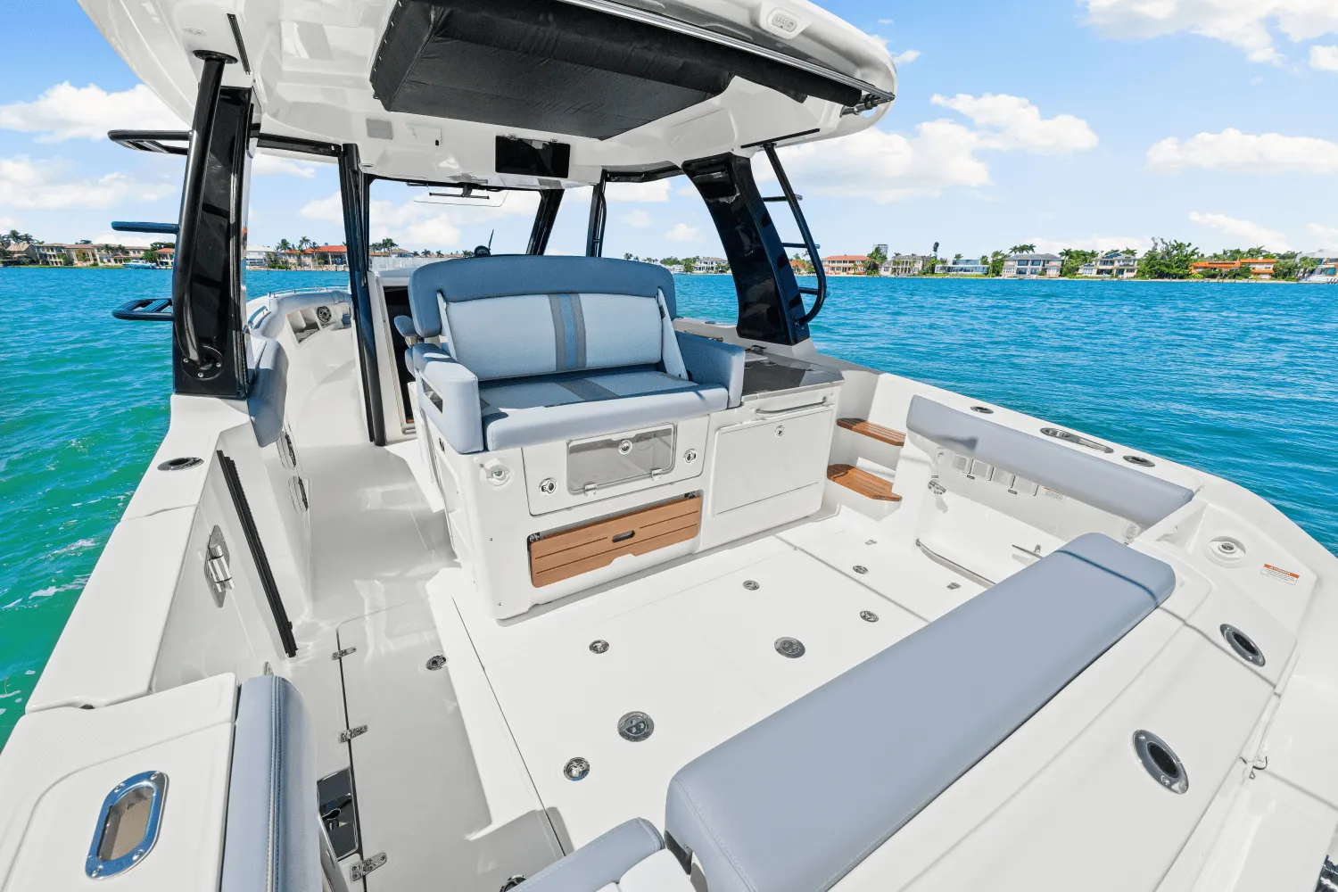 2025 Boston Whaler 350 Realm Image Thumbnail #37
