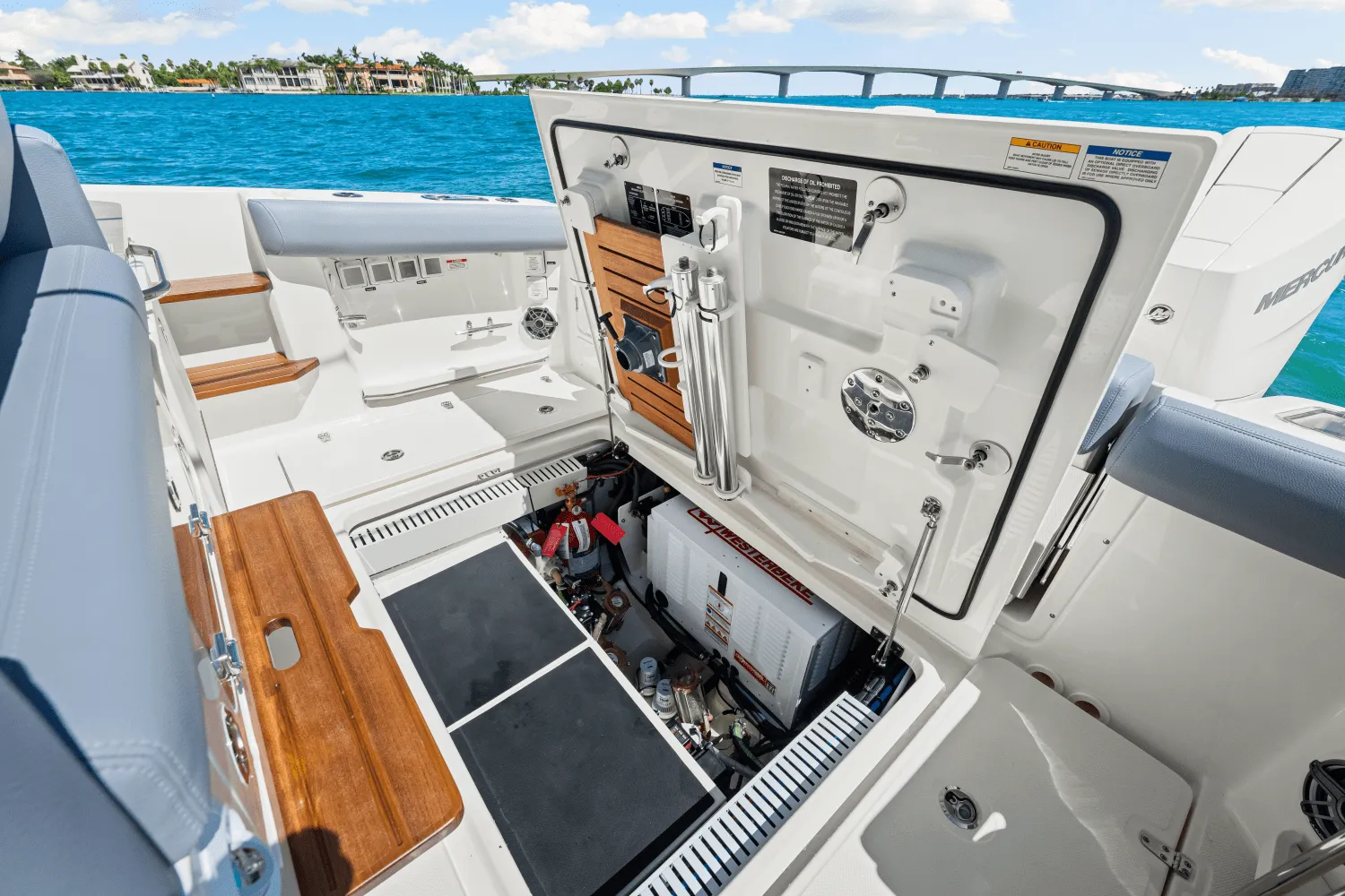 2025 Boston Whaler 350 Realm Image Thumbnail #61