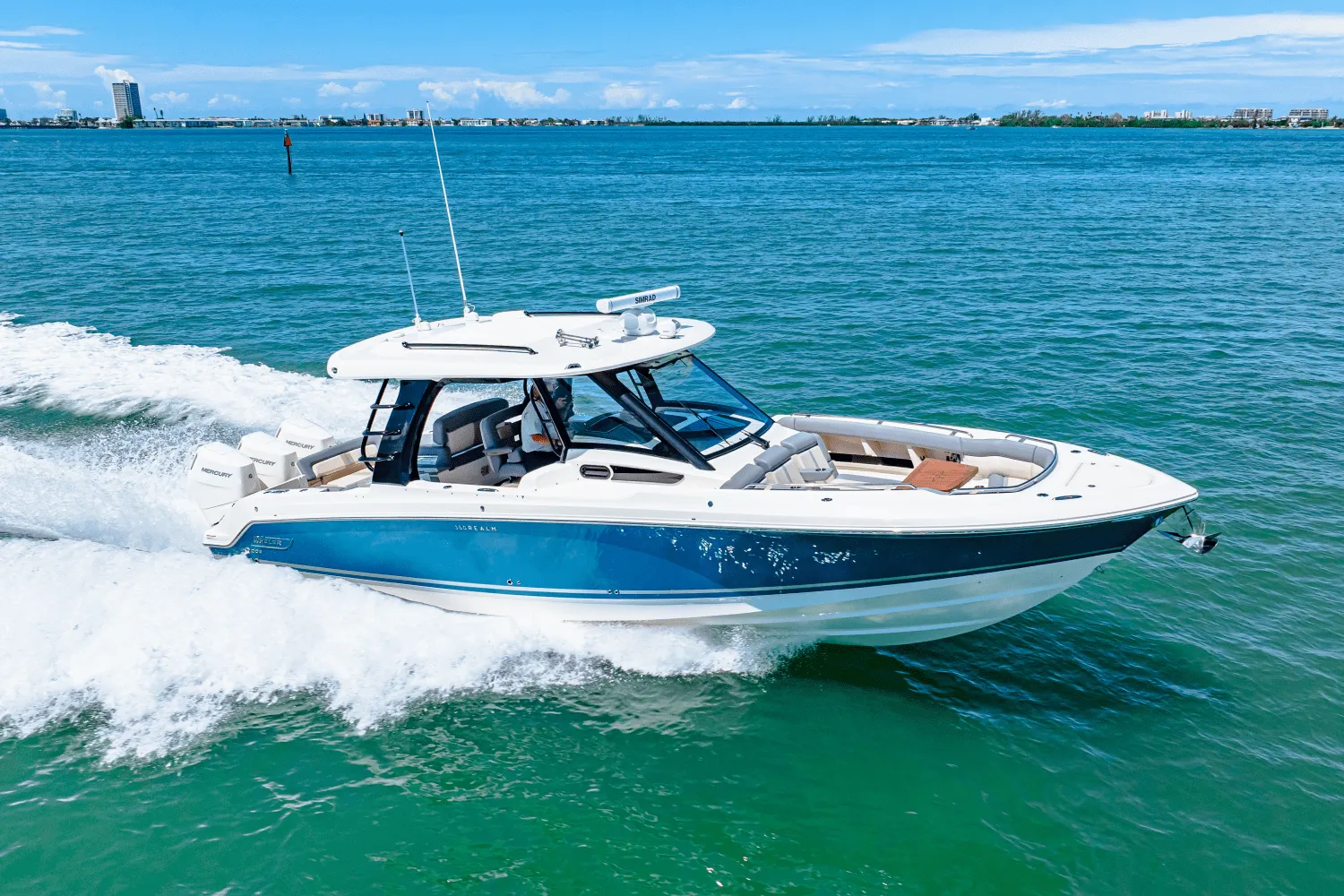 2025 Boston Whaler 350 Realm Image Thumbnail #21