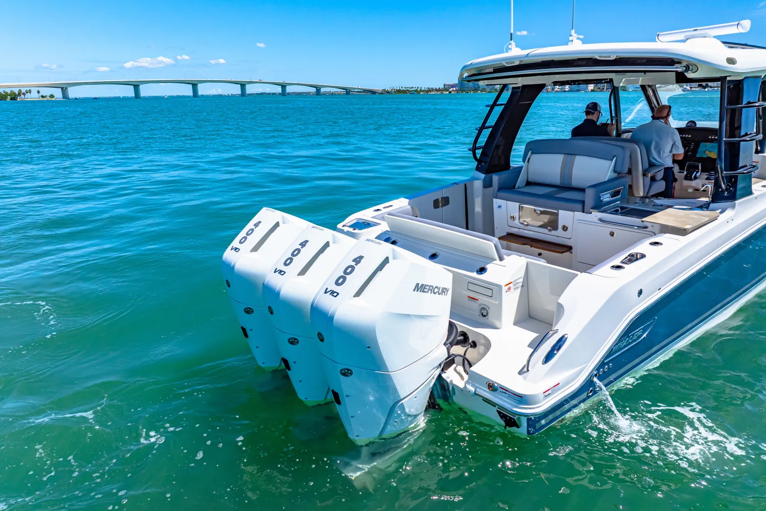 2025 Boston Whaler 350 Realm Image Thumbnail #16