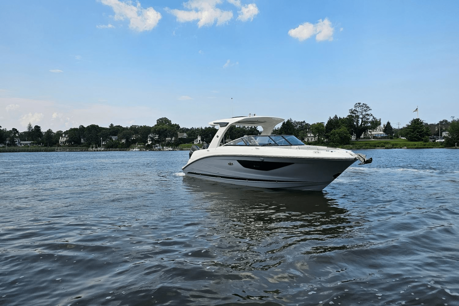 2025 Sea Ray SLX 350 Outboard Image Thumbnail #8