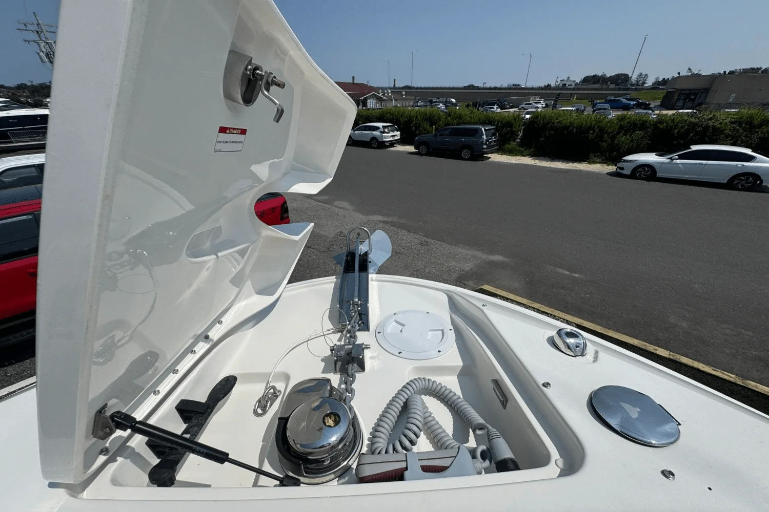 2025 Sea Ray SLX 350 Outboard Image Thumbnail #45