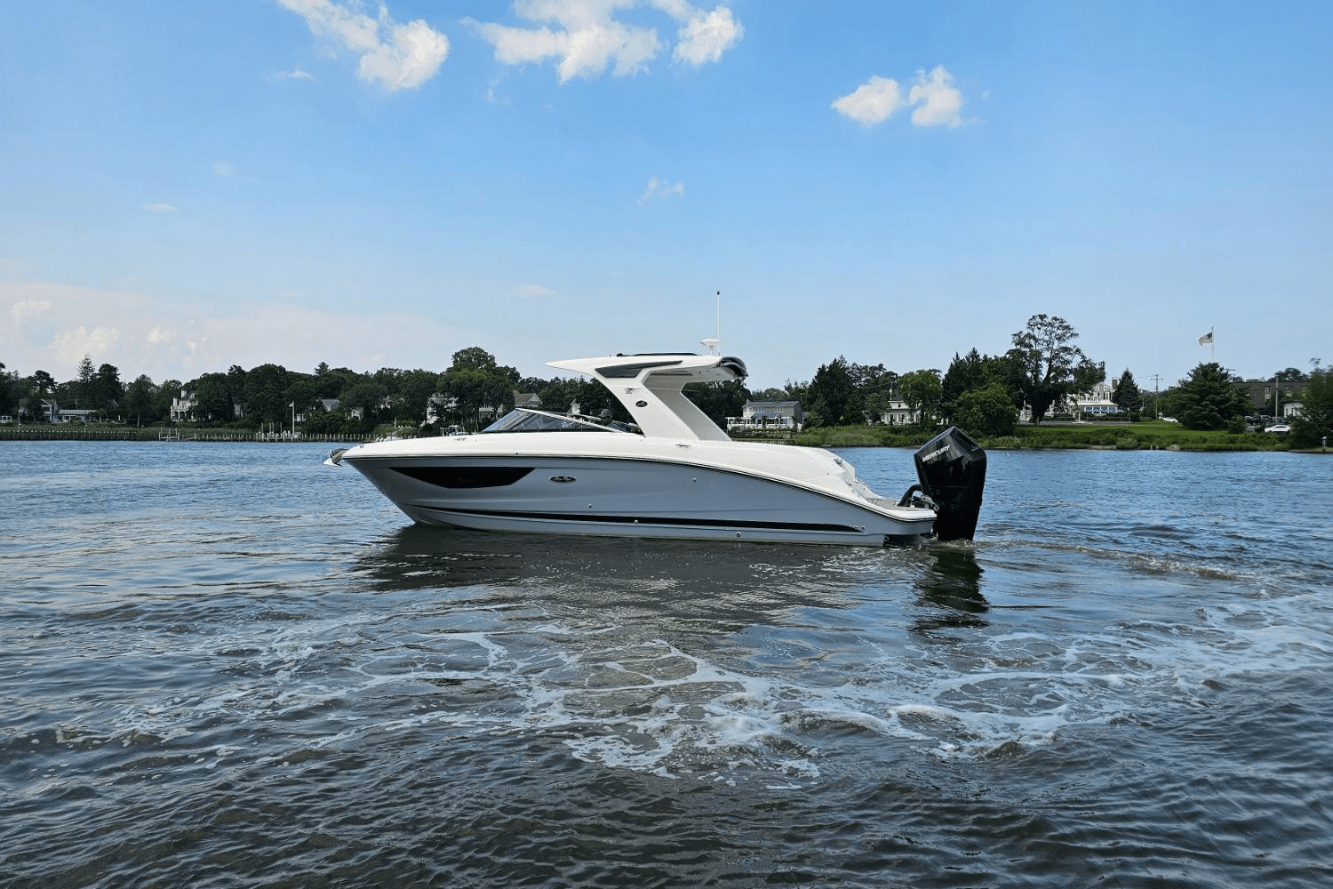 2025 Sea Ray SLX 350 Outboard Image Thumbnail #0