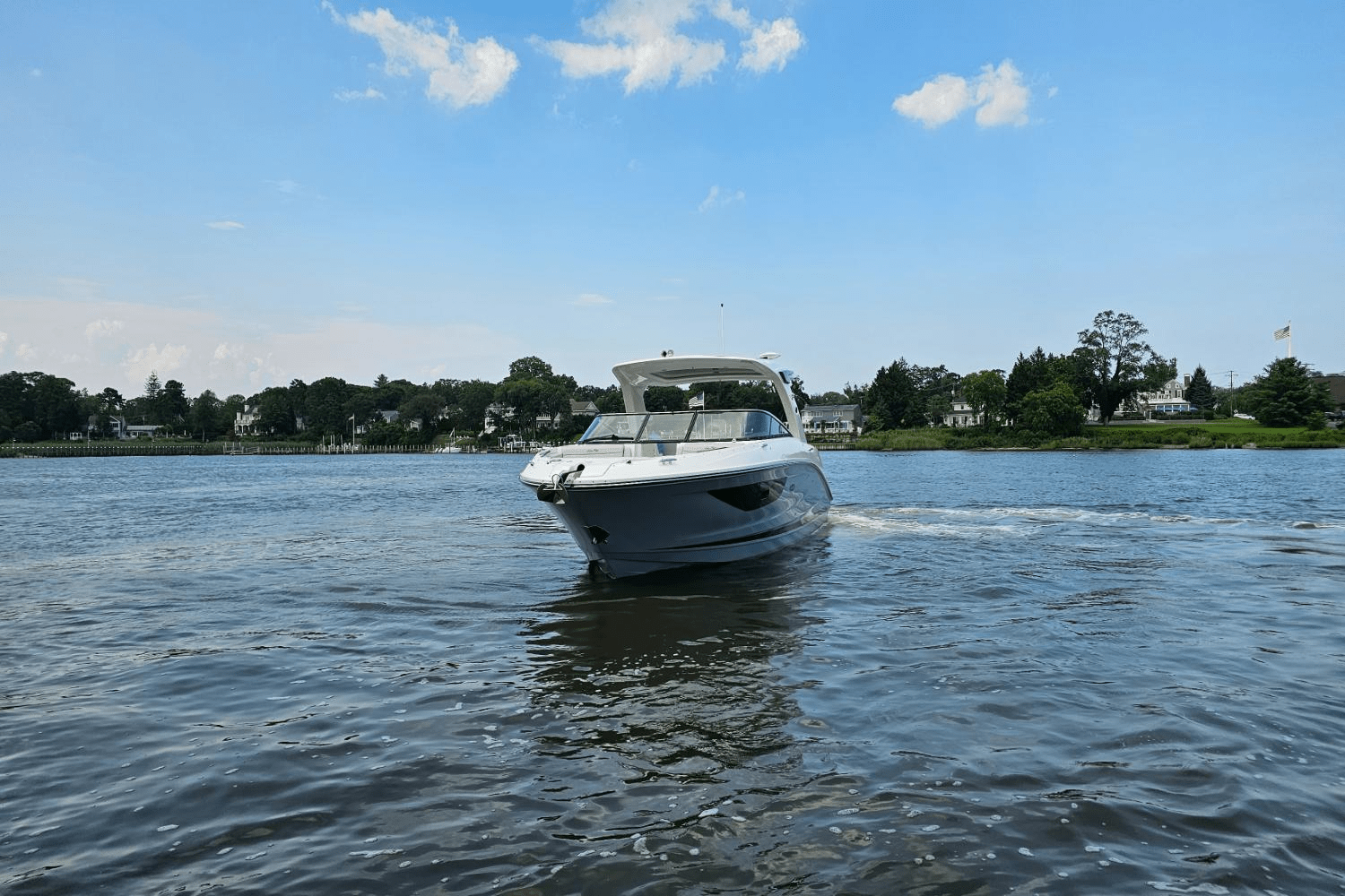 2025 Sea Ray SLX 350 Outboard Image Thumbnail #5