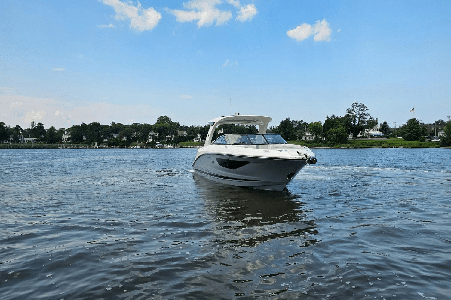 2025 Sea Ray SLX 350 Outboard Image Thumbnail #7