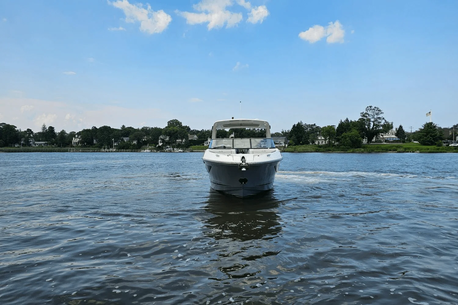 2025 Sea Ray SLX 350 Outboard Image Thumbnail #6