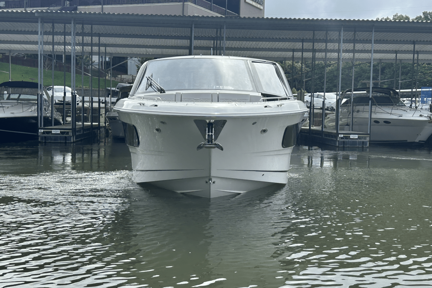 2025 Sea Ray Sundancer 370 Image Thumbnail #2