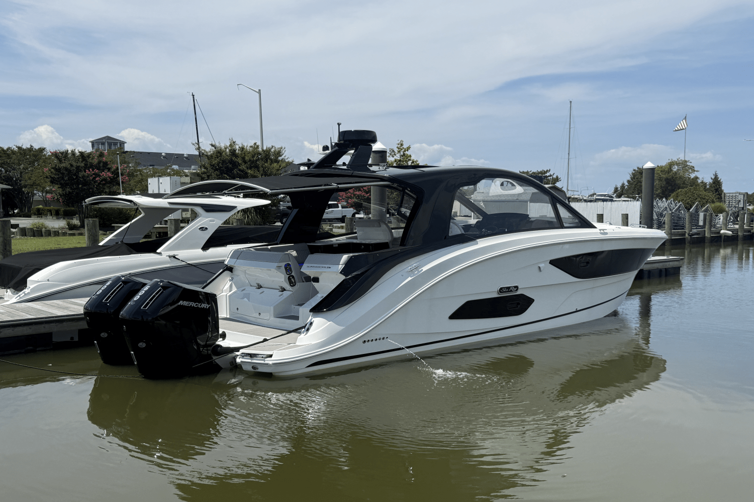 2025 Sea Ray Sundancer 370 Outboard Image Thumbnail #8