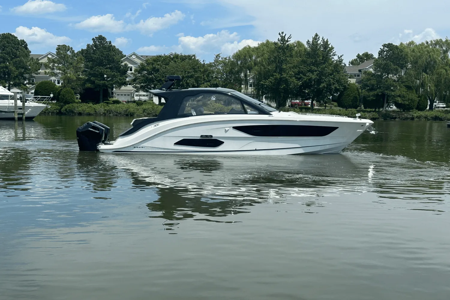 2025 Sea Ray Sundancer 370 Outboard Image Thumbnail #0