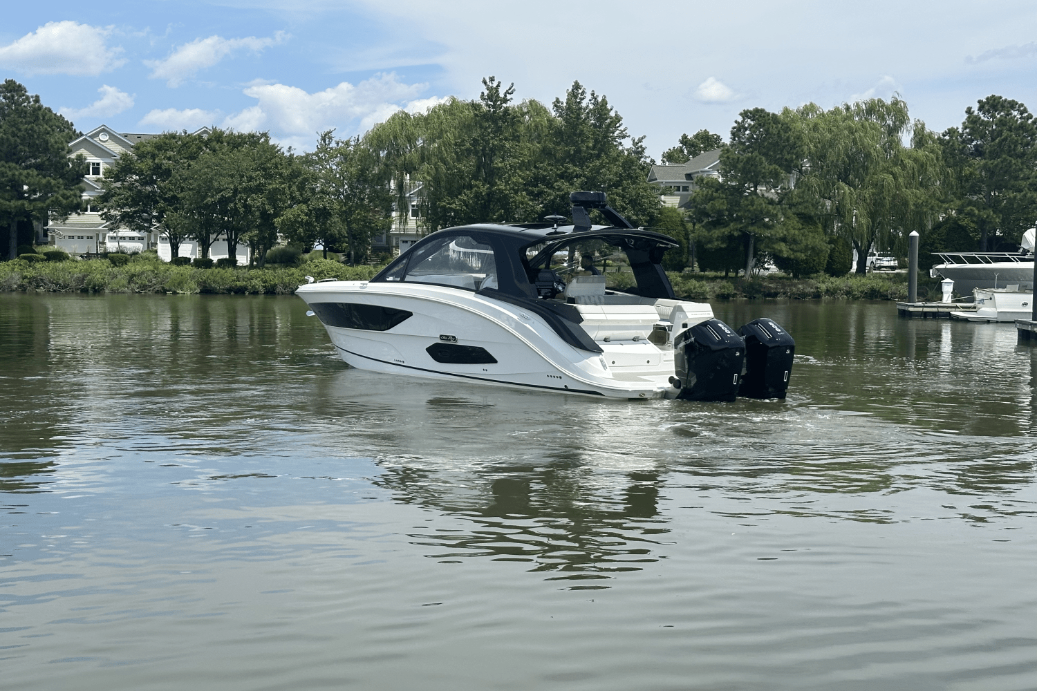 2025 Sea Ray Sundancer 370 Outboard Image Thumbnail #4