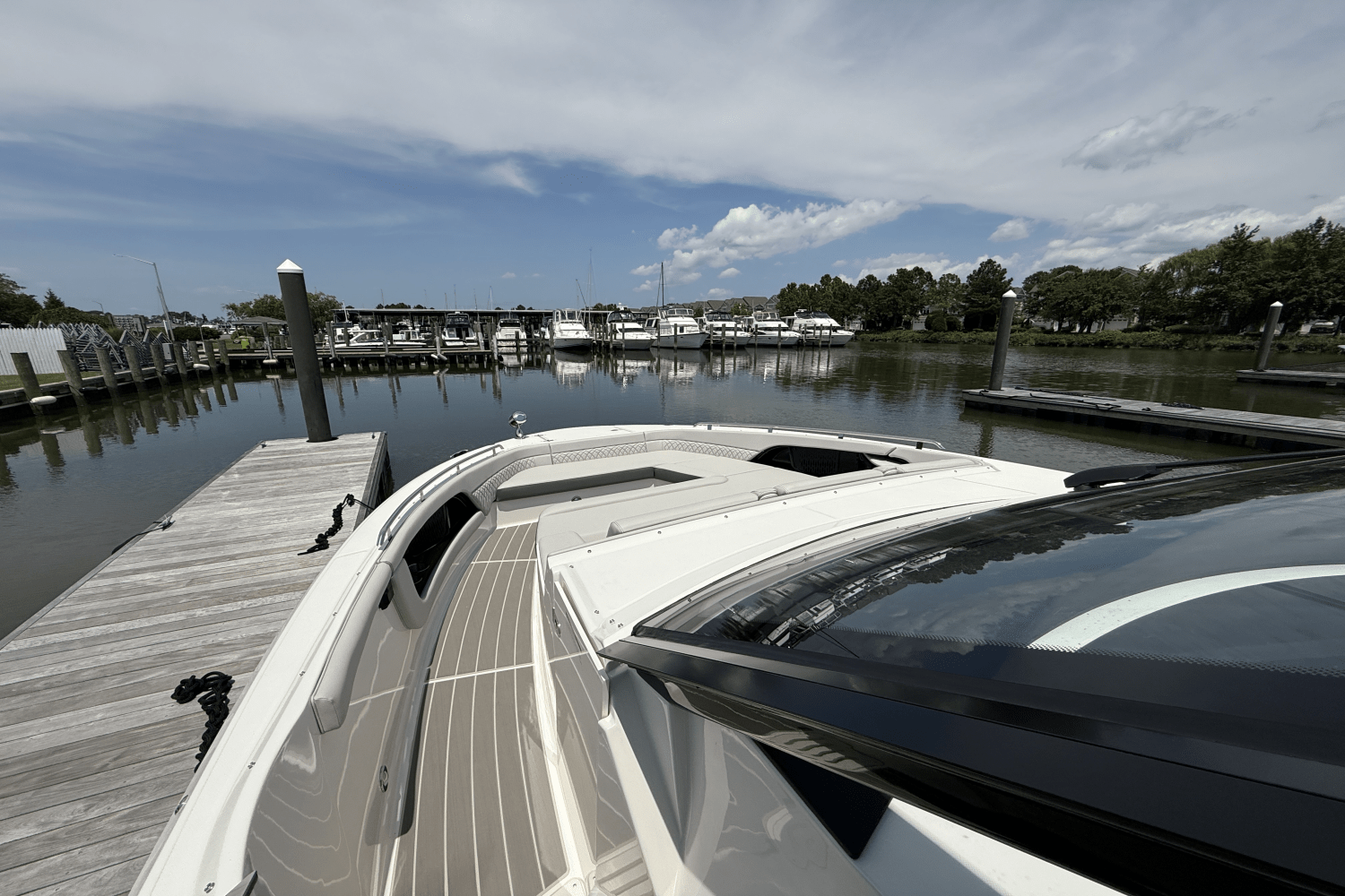 2025 Sea Ray Sundancer 370 Outboard Image Thumbnail #42