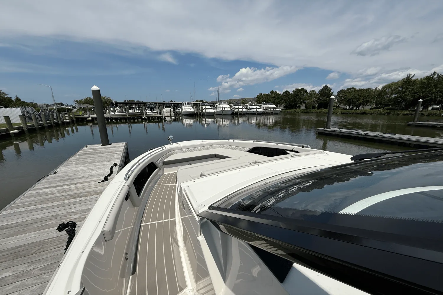 2025 Sea Ray Sundancer 370 Outboard Image Thumbnail #42