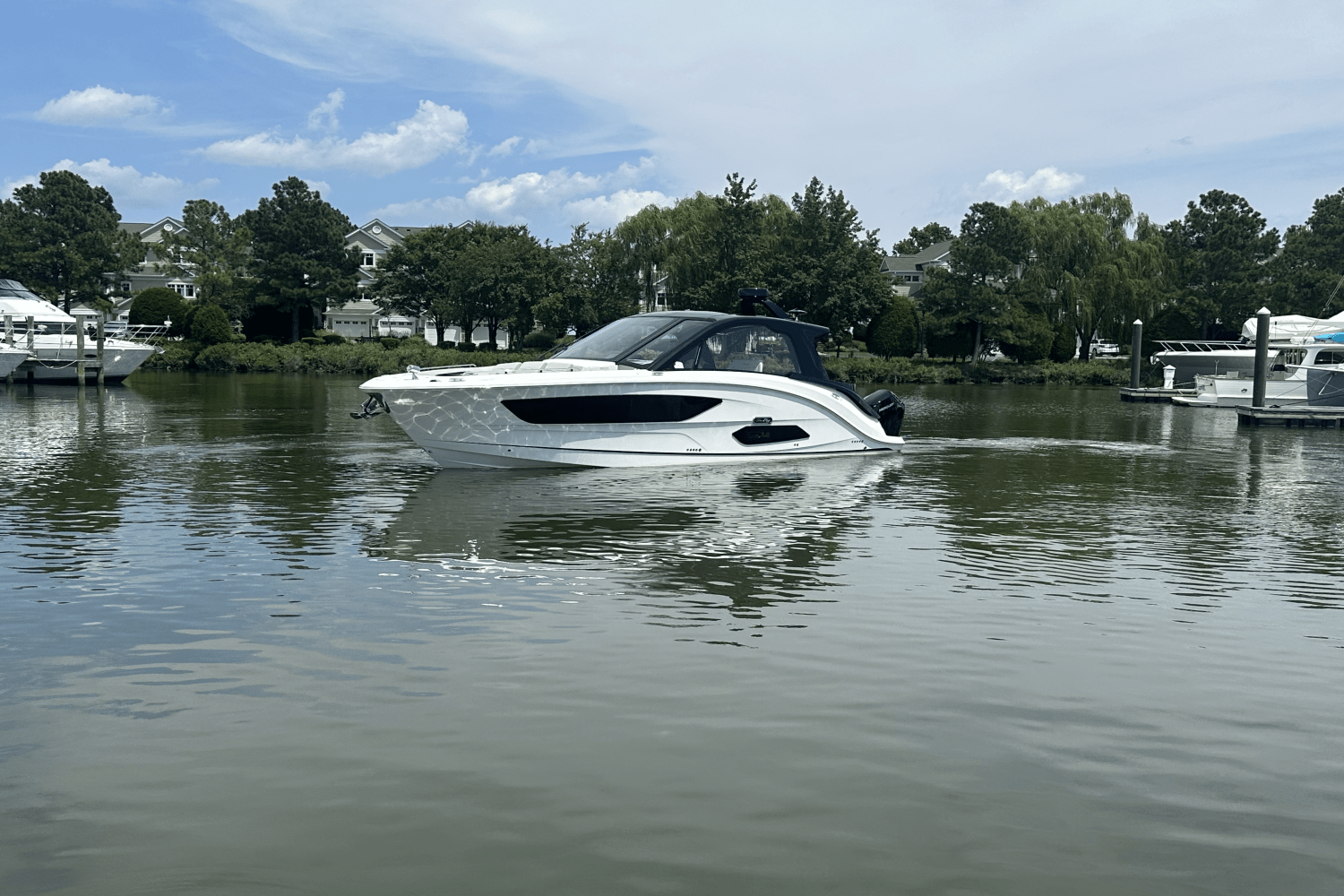 2025 Sea Ray Sundancer 370 Outboard Image Thumbnail #6