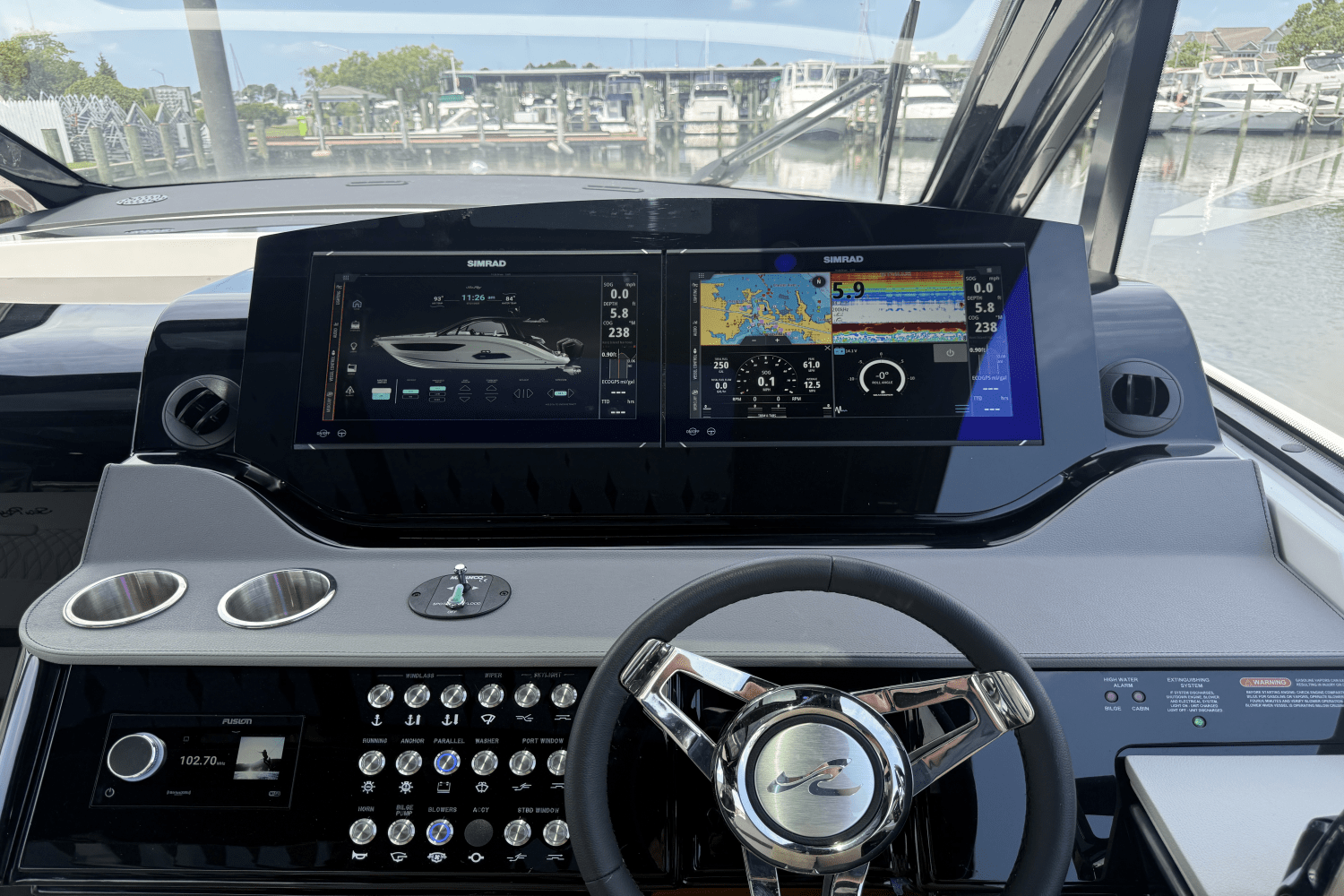 2025 Sea Ray Sundancer 370 Outboard Image Thumbnail #25