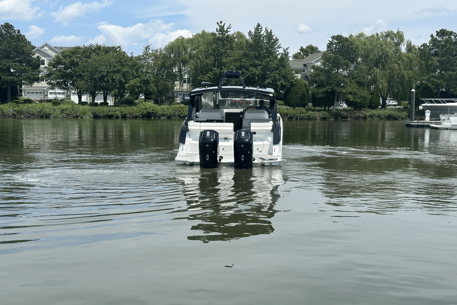 2025 Sea Ray Sundancer 370 Outboard Image Thumbnail #3